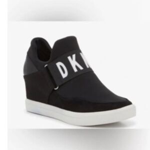 DKNY Black Women's Cosmos wedge Sneakers 6.5M NEW